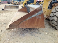 cat-r2l00692-10237600