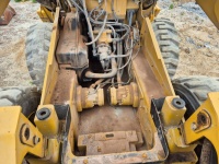 cat-r2l00693-10237599